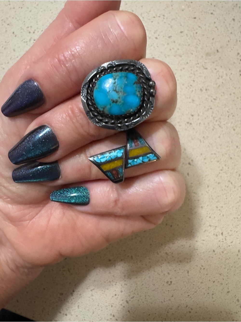 Vintage Sterling Silver natural patina turquoise cabachon stone Women's Ring -